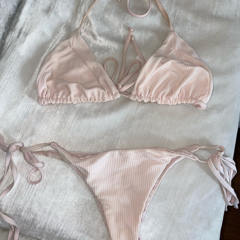 FRANKIE’S BIKINIS light pink bikini set